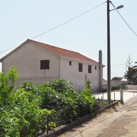 בית הארחה Triple 2662b זאוסטרוג